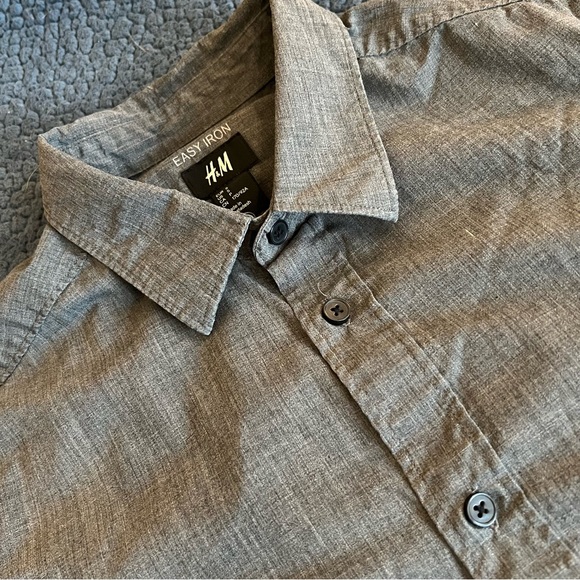 Grey Textured Button-up Shirt - Picture 2 of 2